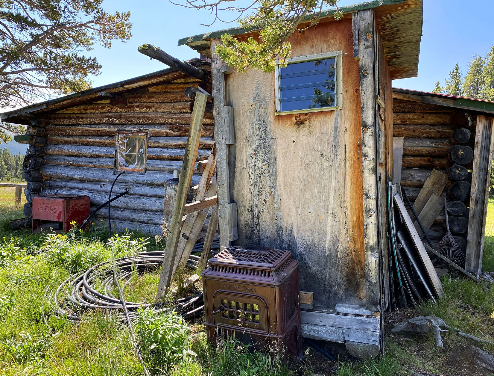 Rear of cabin